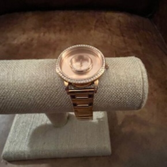 Origami Owl ROSE GOLD Watch, Rhinestones, link band, foldover clasp main image 6